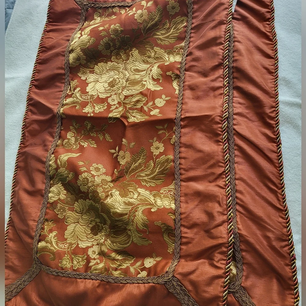 Waterford Linens Copper and Gold King Size Duvet And Shams Set
